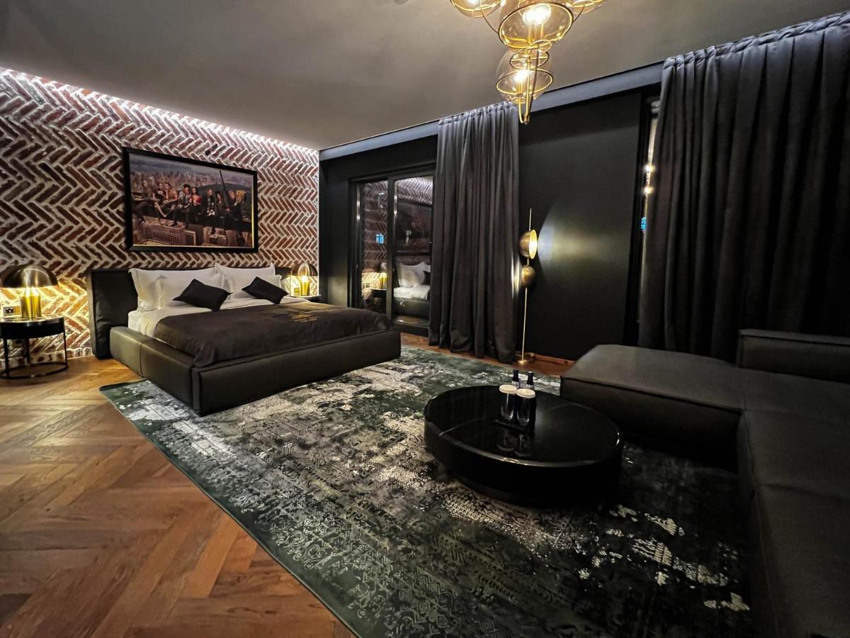 Отель Mandarin Club House Батуми Экстерьер фото