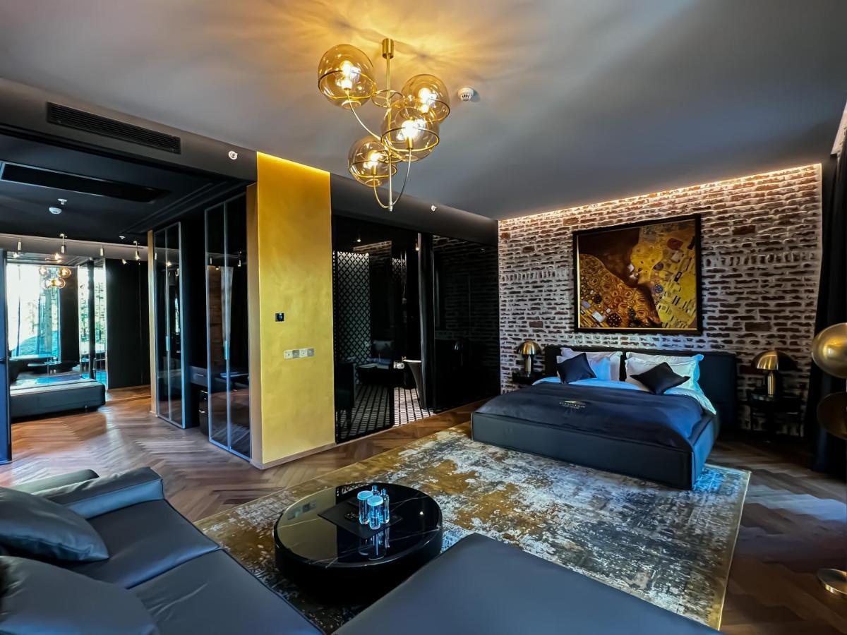 Отель Mandarin Club House Батуми Экстерьер фото