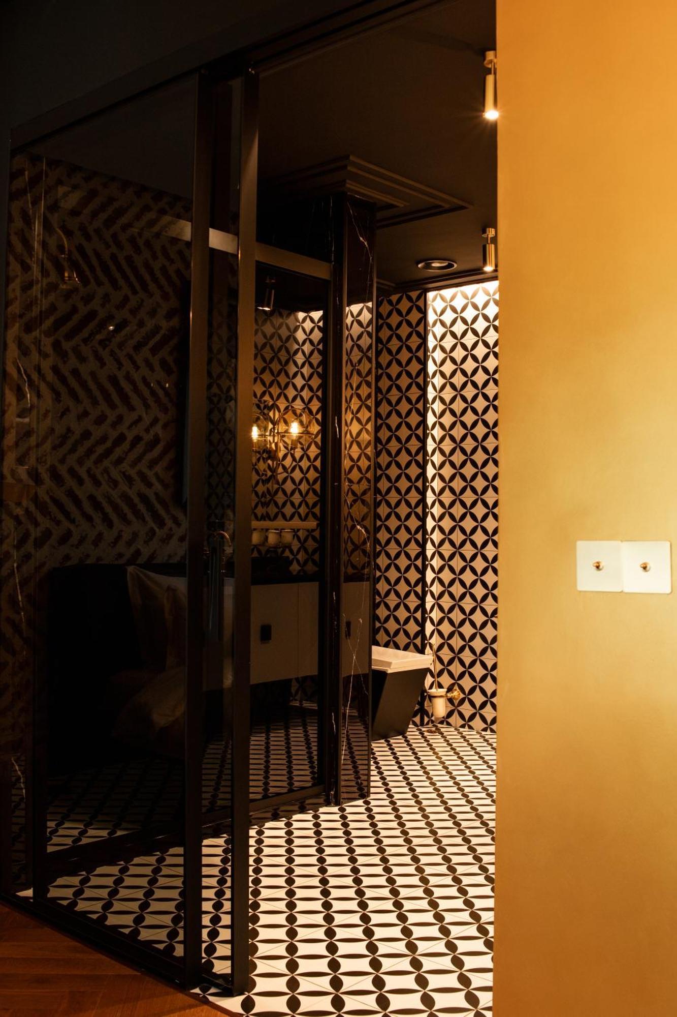 Отель Mandarin Club House Батуми Экстерьер фото