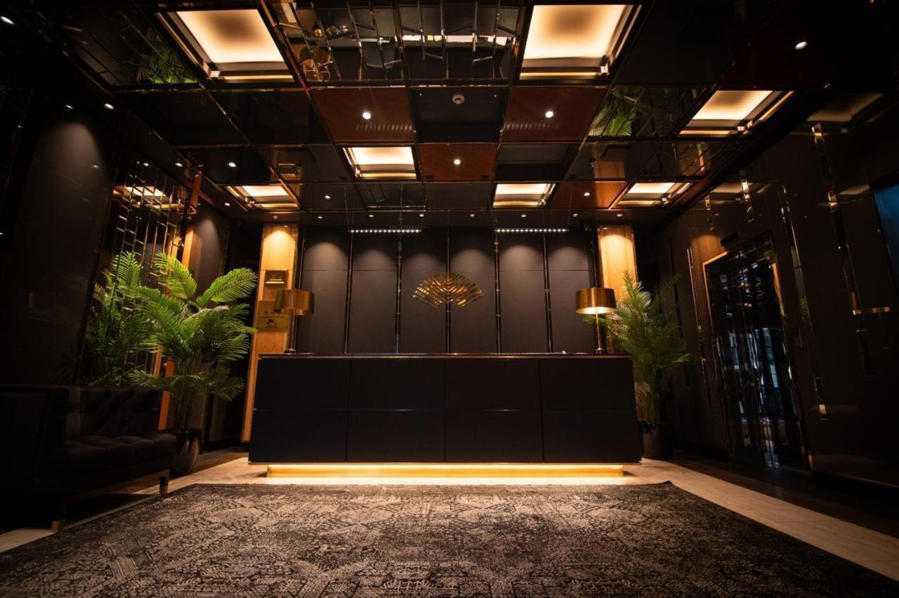 Отель Mandarin Club House Батуми Экстерьер фото